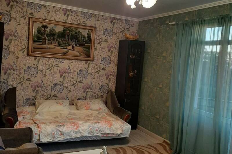 Двухкомнатная квартира на берегу моря