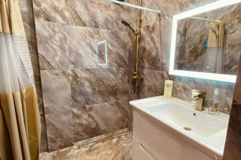 Апартаменты «F 17»