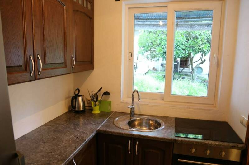 Отдельный дом в тихом месте недалеко от центра