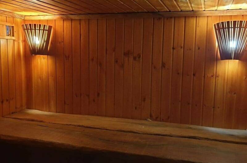 Отдельный дом в тихом месте недалеко от центра