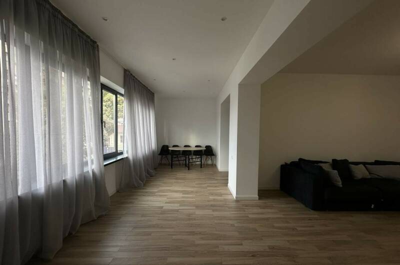 Квартира с новым ремонтом