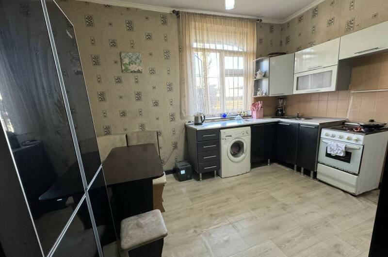 Частный дом на Адлейба