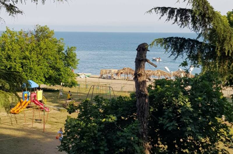 Квартира в Лдзаа с видом на море